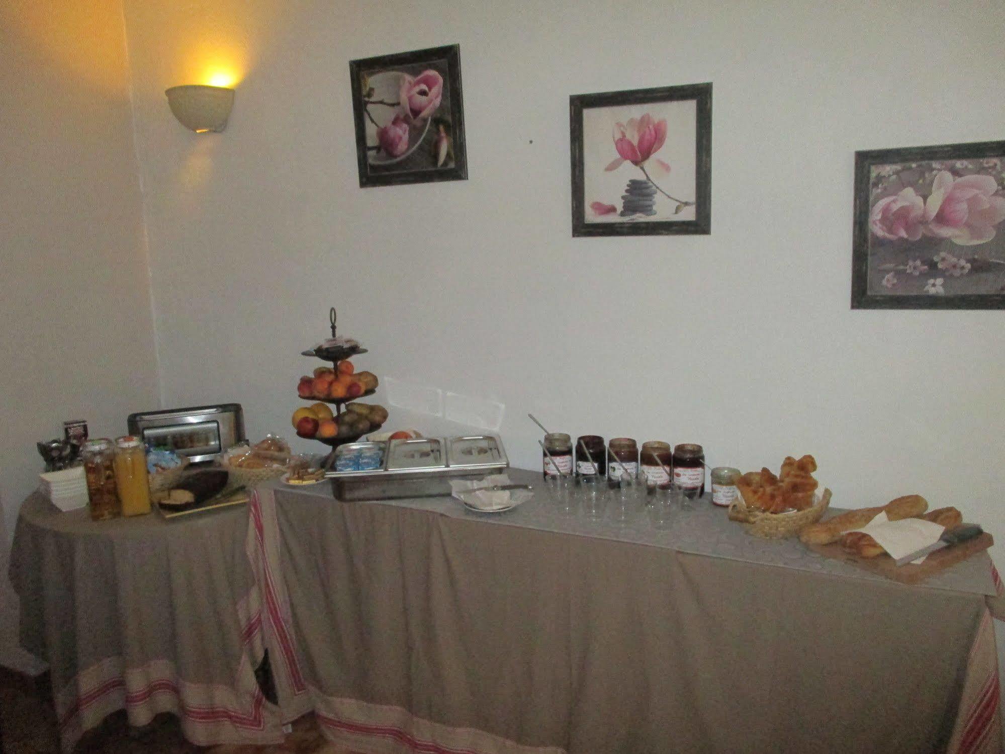 Hotel Saint Florent Οράνζ Εξωτερικό φωτογραφία
